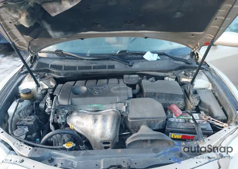 2010 Toyota Camry z USA, uszkodzony, nr VIN 4T1BF3EK2AU030433